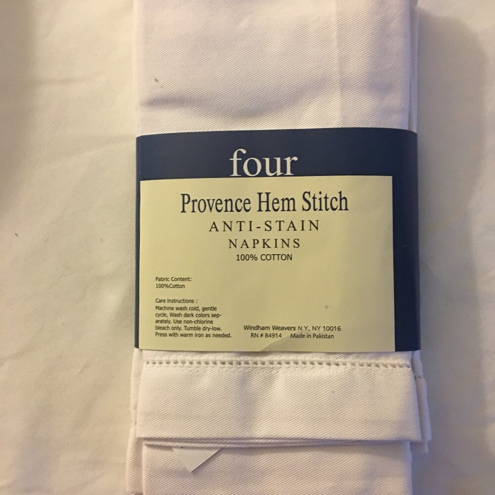 NWT Provence Hem Stitch 100% Cotton Napkins